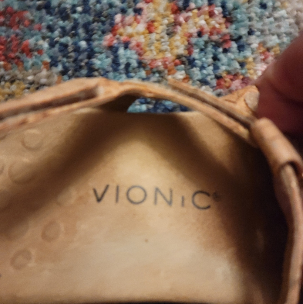 Vionic Sandals - Picture 2 of 4